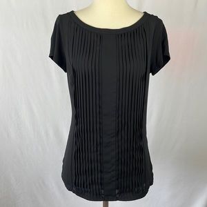 White House Black Market Black Short Sleeve Pleated Blouse - Size XS